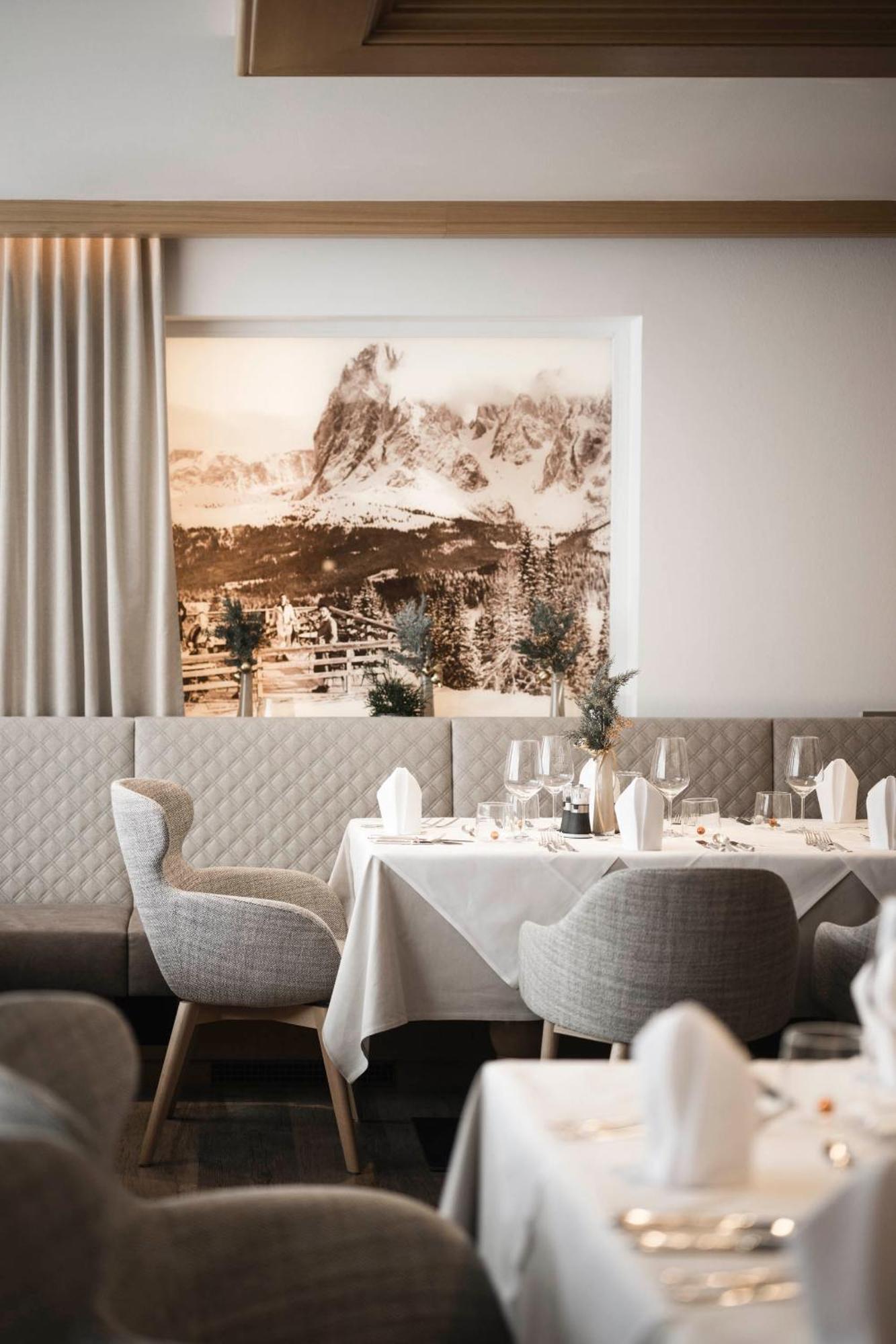 Alpenheim Charming & Spa Hotel Ortisei Bagian luar foto
